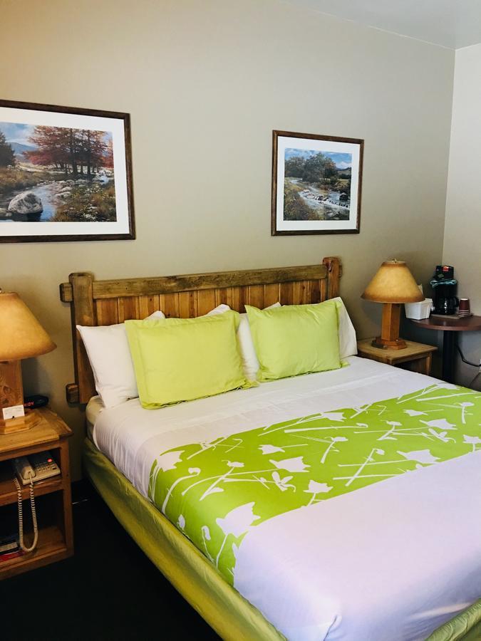 Boulder Creek Inn Donnelly Exteriör bild