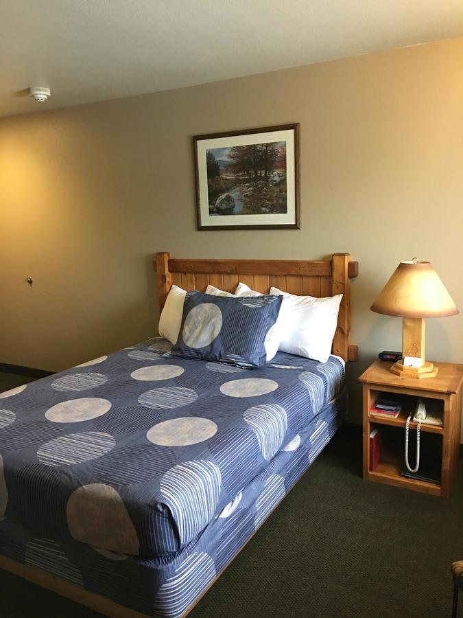 Boulder Creek Inn Donnelly Exteriör bild